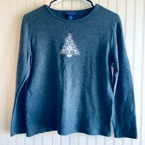 🎄FREE W/ Any Purchase! Holiday Top🎄